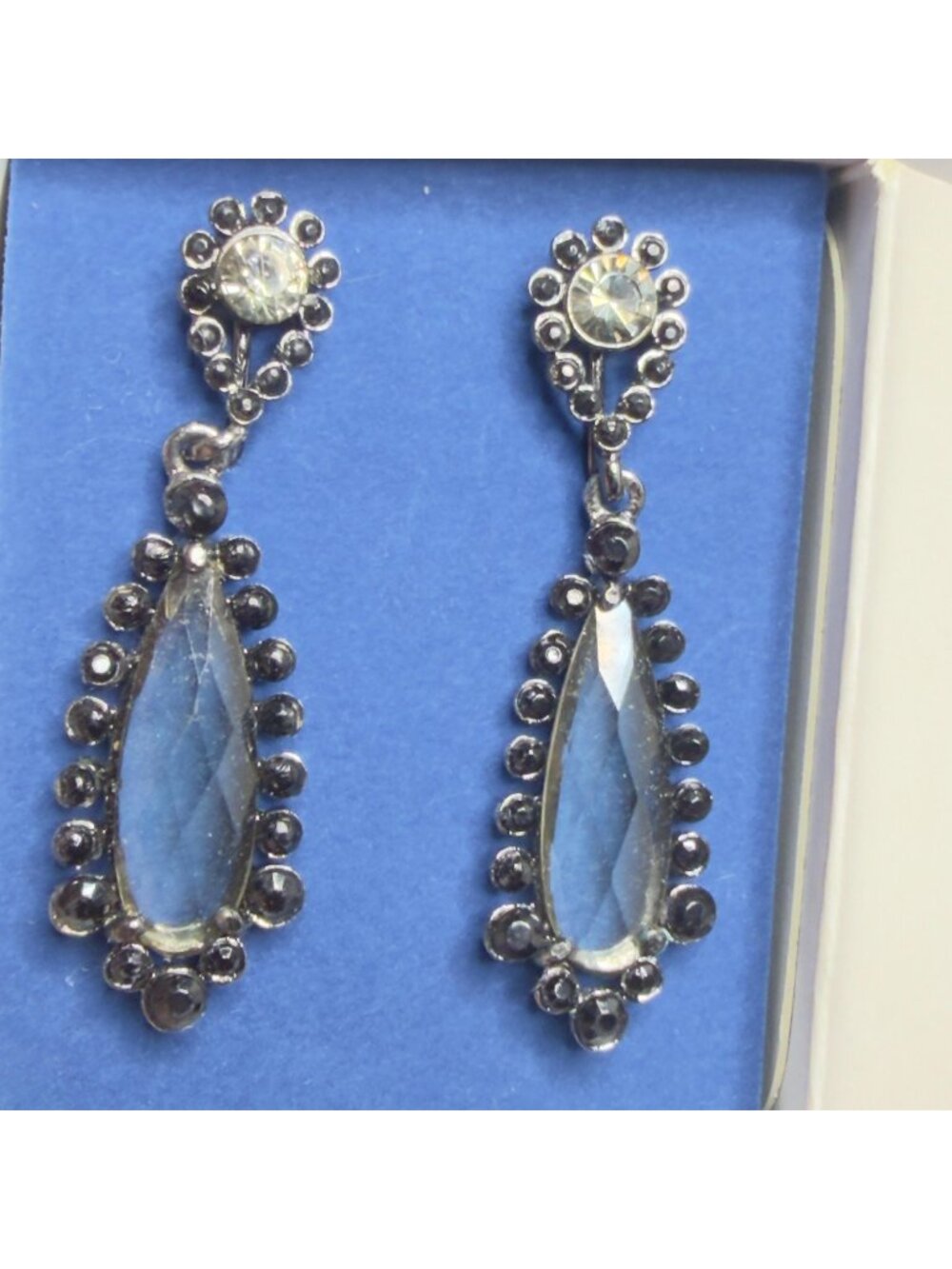 2007 Avon Black Diamond Color Teardrop Earrings Original Box Vintage